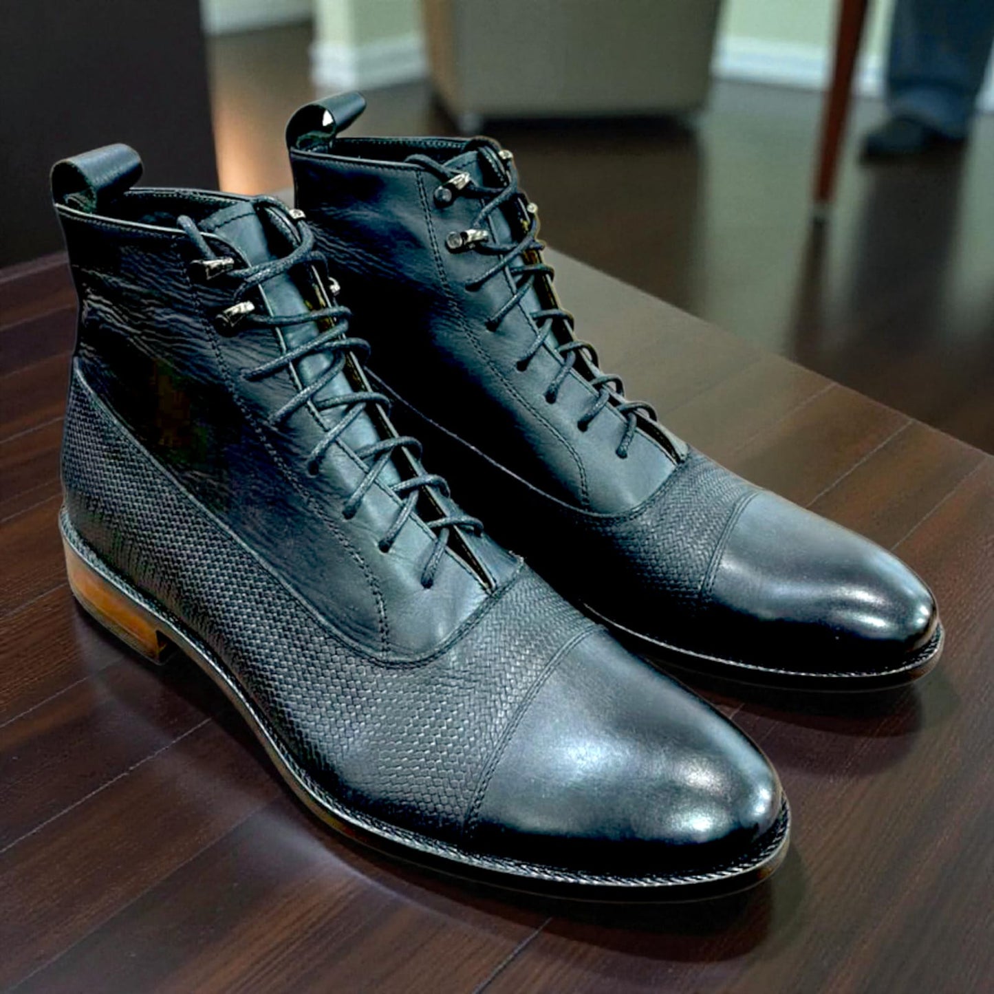 BOTÍN ESCOCÉS CUERO NEGRO PRENSADO TALLA 42