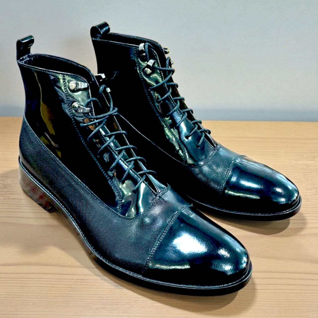 BOTÍN CUERO FLORANTIC NEGRO ESTERILLADO TALLA 41