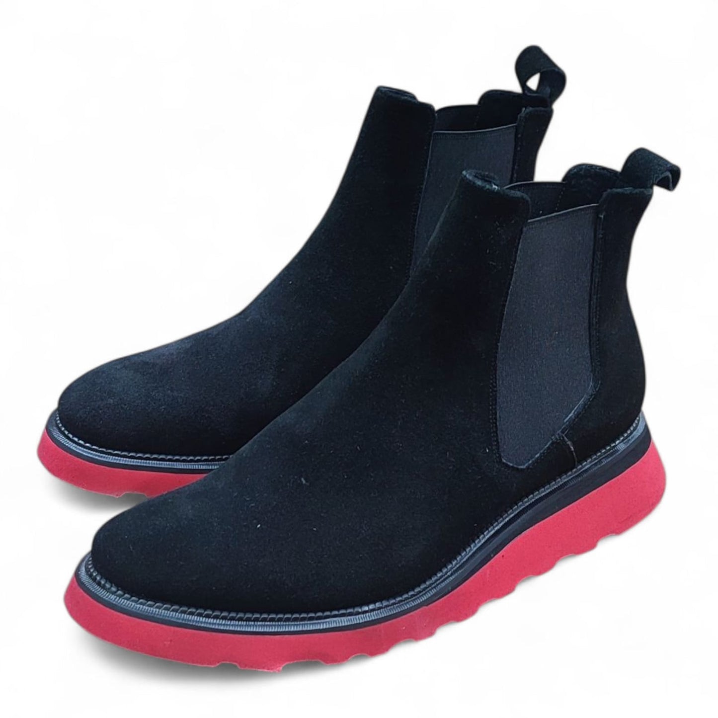 Modelo Gamuza Filo Rojo