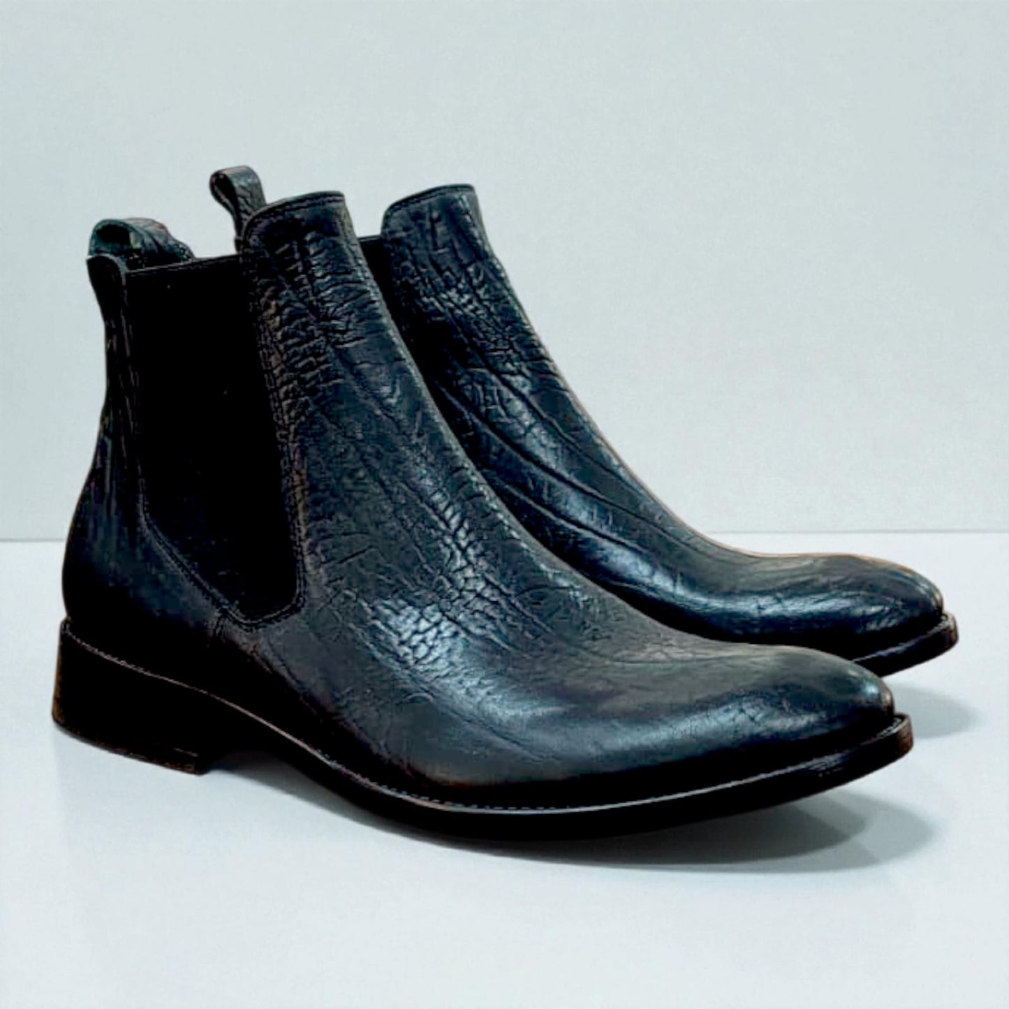 BOTÍN CHELSEA BOOT CUERO PRENSADO TALLA 40