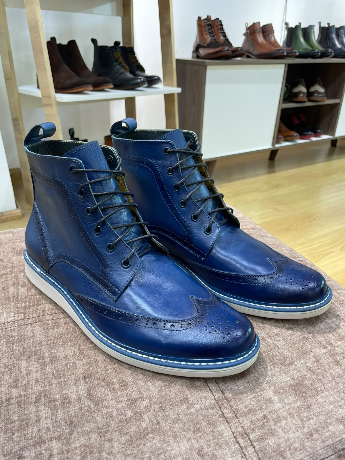 BOTIN GOODYEAR AZUL 6 OJALES