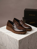 MOCASIN CROCO CHOCOLATE SUELA EVA CAFE