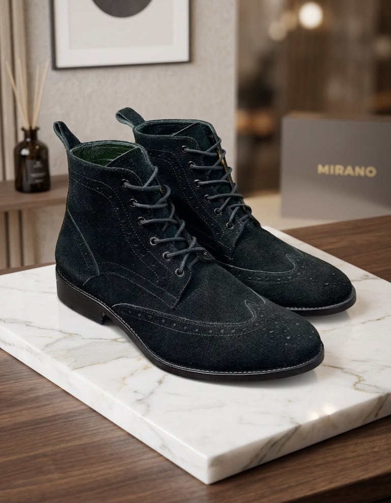 CHUKKA BOOTS TOTAL BLACK GAMUZA