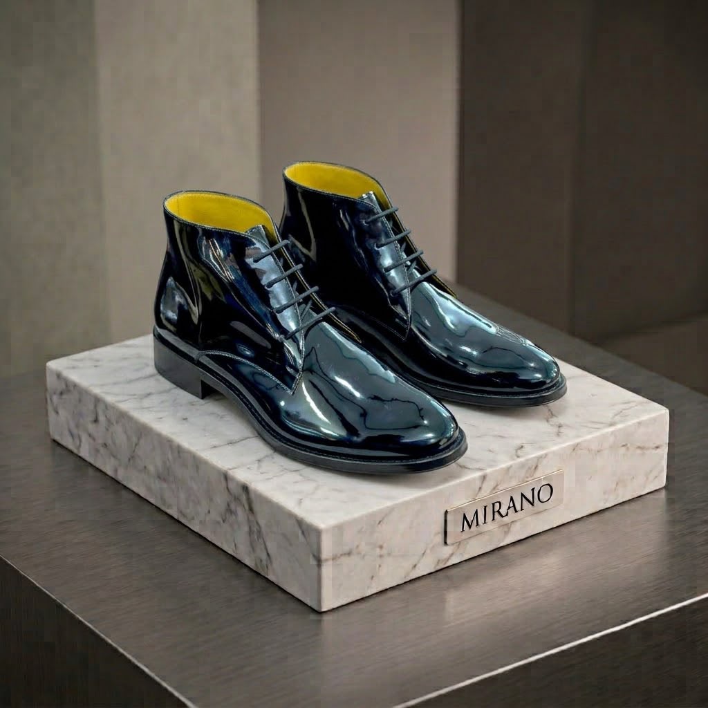 CHUKKA BOOTS NEGRO EN CHAROL