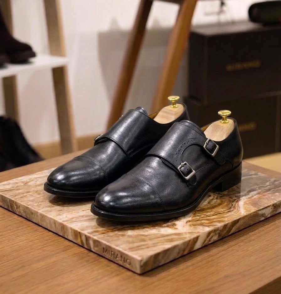 DOBLE MONKSTRAP NEGRO PUNTERA