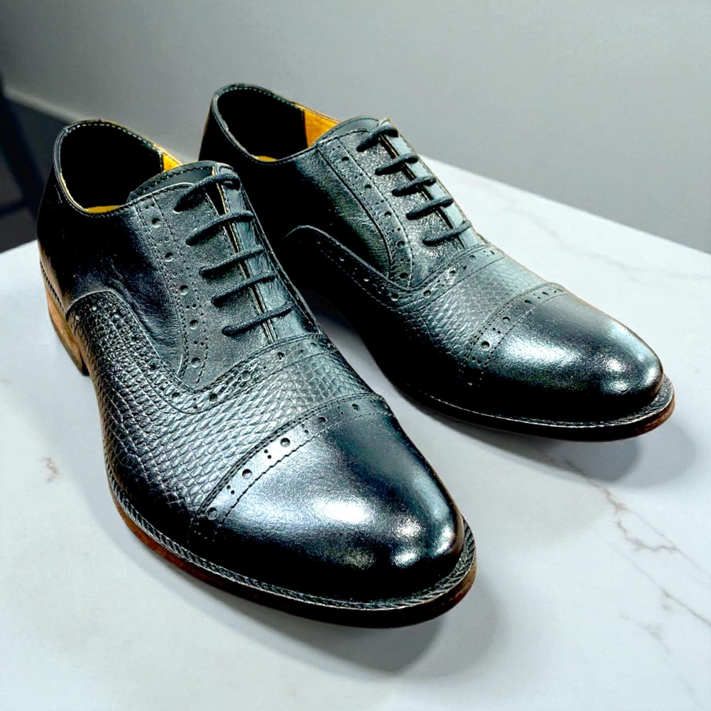 ZAPATO OXFORD BERLIN CUERO PRENSADO NEGRO TALLA 38