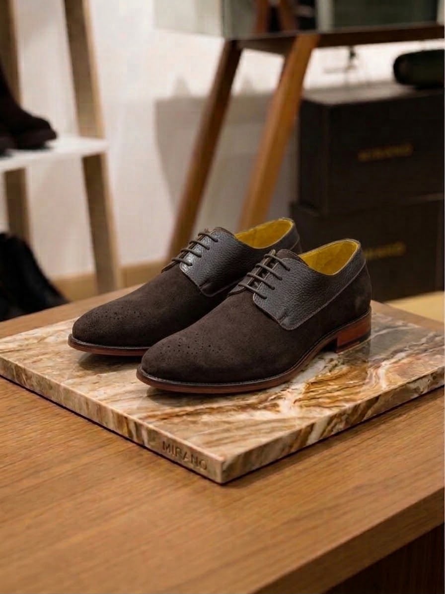 DERBY GAMUZA CAFE MONOGRAMAS
